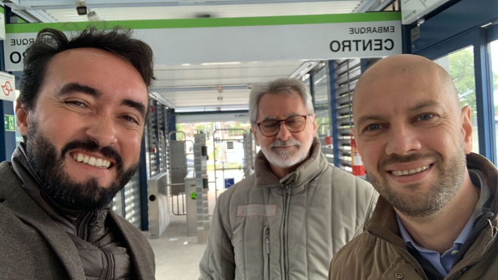 Representantes da Nova Engevix visitam a operação do BRT Sorocaba